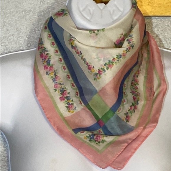 VNTG Pastel Pink and Blue Floral Square Scarf with Elegant Design - Picture 3 of 5